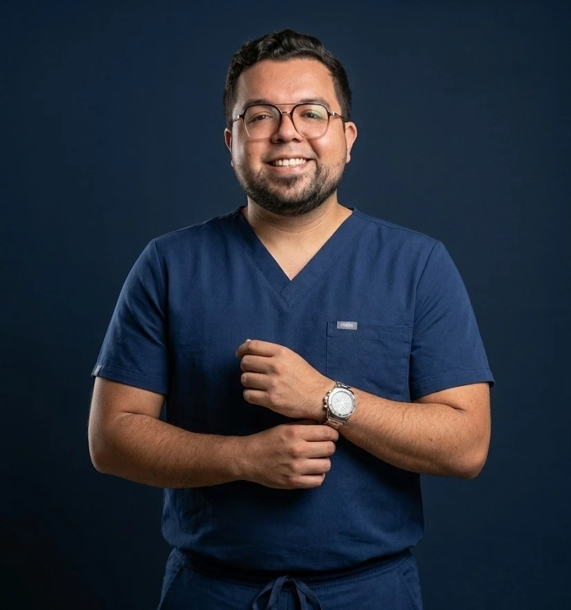 Hugo Artemio Núñez Camacho, Médico Veterinario Zootecnista